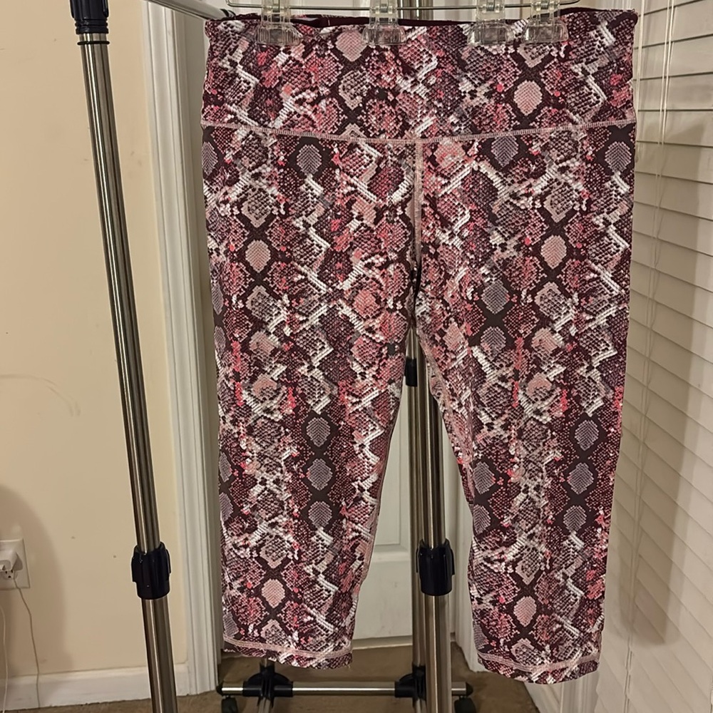 Women’s workout capris